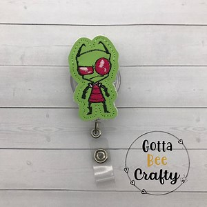 Grüne Alien Krieger ID Abzeichen Reel - Etsy.de