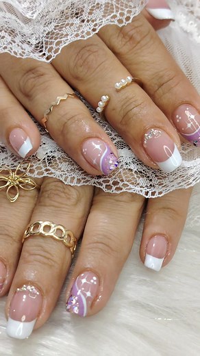 Nails Clara Castañeda 👑 Uñas semipermanente #diseñospersonalizados #diseñosexclusivos | Nails Clara