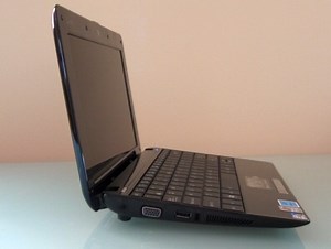 ASUS Eee PC 1005HA Gets Video Unboxing - SlashGear