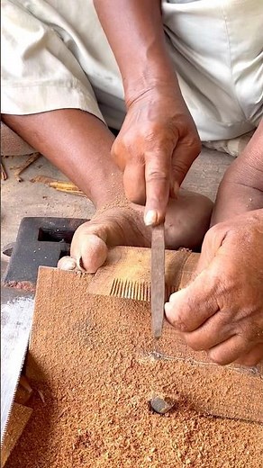 The amazing extinct art of making combs from sesame wood #artandcraft #art #craft