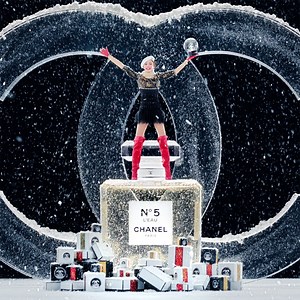 2.9K reactions · 218 shares | Capture the holiday spirit with CHANEL. #CHANELHoliday #GiftedLists | CHANEL | Facebook