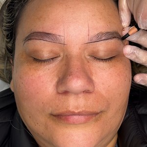 The most beautiful eyebrows! | Keila Roque