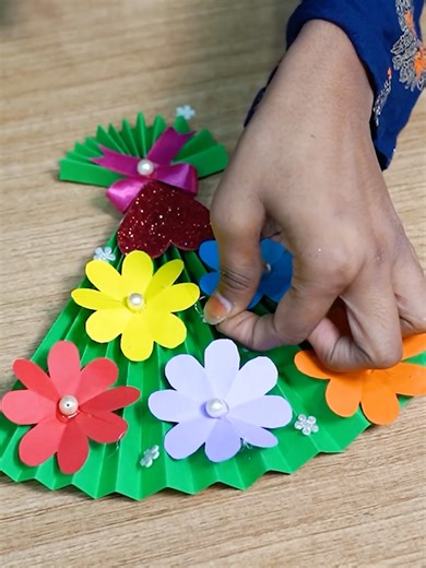 46K views · 1.1K reactions | Cute Flower Bookey DIY Idea  #diyideas #flowerbookey #paperflowers #doityourself #CraftEngineer | Craft Engineer | Facebook