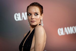 Pop star reveals personal experiences with birth control, abortion on podcast