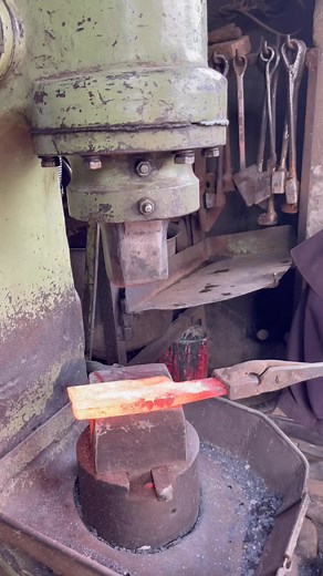 Butcher Cleaver Making Process #butcher #cleaver #meat #forgedinfire #forged #viralreelschallenge | Pro Machinery Works