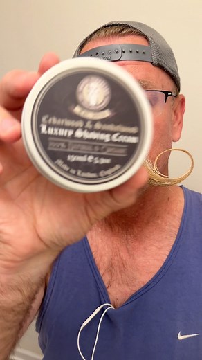 Happy friday. Another great ASMR shave video. Here is a quick shave I...