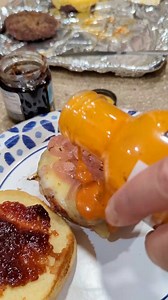 Food Meets Fire nailed it! #grillmastersclub #grillmaster #burgers | Grill Masters Club | Facebook