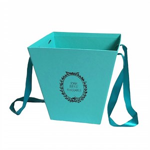 [Hot Item] Customized Trapezoidal Cardboard Snack and Flower Hand-Held Gift Box