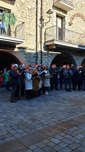 Actuació de la Coral Bellver al Mercat Artesanal! Gràcies! | Ajuntament Bellver de Cerdanya