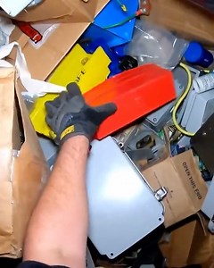 59K views · 862 reactions | LOADED DUMPSTER!!! #dumpsterdiving #electronics #automation #fyp #scrapmetal #dumpsterdivingfinds #copper #foundintrash #urbantreasurehunting #onemanstrashisanothermanstreasure The Scavenger | The scavenger | Facebook