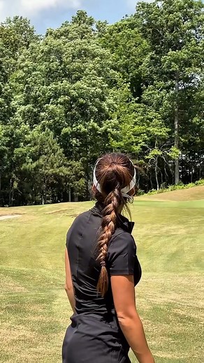 1v1 against @karol_priscilla. This may have been her only 2 putt of the day but she did almost beat on the 18 hole match @golfnow | Karol priscilla