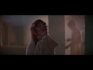 Halloween 2 1981 Hot tub murder scene