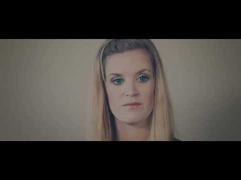 Super Strong Woman 👉🏾 Throatlift