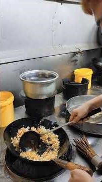 Making Aroi Fried Rice