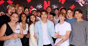 Hype House: cast, trailer e curiosità sulla serie in uscita su Netflix