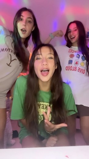 Hey Jonas Brothers, wanna meet Hello Sister at the Waffle House?! 🧇🏠 @hellosistermusic . . . . . #hellosister #jonasbrothers #wafflehouse #nickjonas #joejonas #kevinjonas #igreels #reels #explorepage | Sweety High