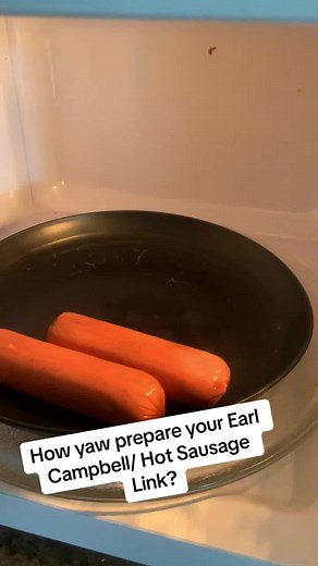 How yaw prepare your Earl Campbell/ Hot Sausage Link? #BussinBasix #HoodClassic #TheDypheryntWay #EarlCampbell #HotLink #LunchIdeas #Simple