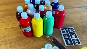 Colorful Permanent Fabric Paint for Furniture, 16.65 oz (500 ml) Fabric Paint for Clothes, Soft Rich Pigment Non-Toxic Textile Paint for Fabric DIY Crafts T-shirts Shoes Jeans DIY for Adult