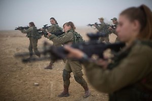 Israel military: A record year for women in combat units - i24NEWS