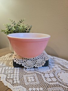 Vintage Pyrex Pink Flamingo 402 1 1/2 Quart Round Mixing Bowl - Etsy