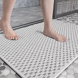 Chenille Non Slip Bath Mat 17"x24" - Machine Washable Bathroom Carpet