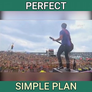 Simple Plan - Perfect (Live with Lyrics) | Windizzy