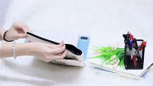 LQRI Spicy Book Lover Book Sleeve with Zipper Smut Slut Gift I Like My Books Extra Spicy Smut Reading Book Sack Bookish Gift