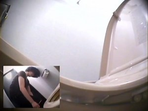 Japanese Girls Toilet Accidents (KTMH-011 1/5)