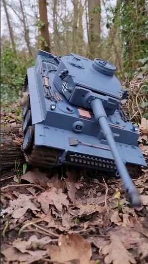 German Tiger 1 RC Tank 😱