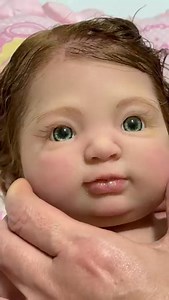 21K views · 129 reactions | Bebe de silicone solido kimber R$5.300 Esta já tem mamãe  #bebesrebornnaochoram #bebesrealistas #bonecadesilicone #bonecaspersonalizadas #artesanal #mamãereborn #bebereborn #bonecasartesanais | Eliane reborn | Facebook