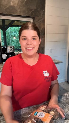 S’mores Cupcake taste test 🧁 #cupcake #tastetest #cupcakes #smore #smorescake #foodlover #foodie #dessert #sweetlover | Kylee Keller