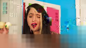 What is the difference between a rich student and a poor student at school? Are there so many different things in them besides the size of the wallet? Let's find out with this epic rich student vs broke student challenge! Many funny and awkward situations and secrets of school life are waiting for you! Happy viewing! | Ratata