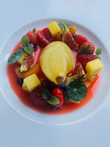 45K views · 1K reactions | Vegan dessert of, Vanilla/ bay leaf/ Citrus anise/ Marinated fruits, berry compote, Coconut milk foam & Strawberry  concentrate. | Chef Jason Howard | Facebook