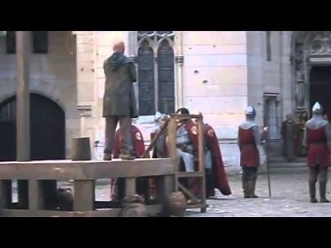 Merlin S5 SPOILERS Courtyard Hanging scenes Pierrefonds 12 09 2012
