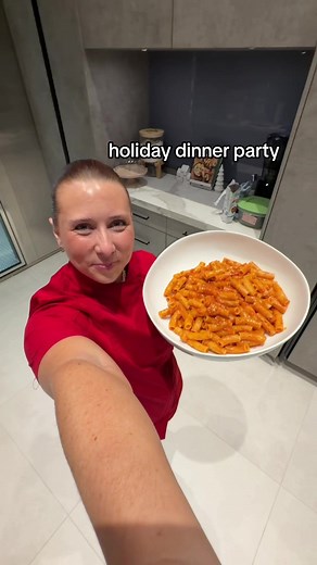 Holiday Dinner Party Ideas to Spread Cheer