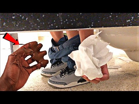 FAKE POOP 💩 PRANK IN PUBLIC BATHROOM!!!