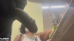 BBC Flash ebony milf instore Friendly