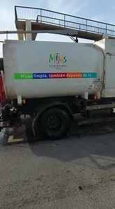 A big round of applause for the head of the community of Calypso, Calahonda, Mijas Council and anyone involved in arranging the big clear up in the market area. Much nicer now to visit the area and support the local businesses. #calypso #calahonda #mijas #localbusinesses | Mijas Costa Conversation