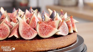 La Tarte aux Figues✨ riche en fruits! 👉La Recette Complète ici: https://www.youtube.com/watch?v=wzX4LKw-upM&t=13s #pastryfreak #tarte #pie #figue #fig #fruit #fruits #tarteauxfigues #dessert #food #cooking #summer #recette #recipe #recettefacile | Les Ateliers de Ludo - LMP 7