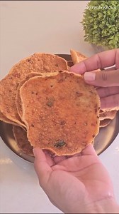 91K views · 542 reactions | Easy Aloo Papad Recipe Ingredients Boiled potatoes 1 kg (use hot potatoes) Rock salt 1 tsp Cumin seeds 1 tsp Crushed black pepper 1 tsp Red chilli flakes 1 tsp Few curry leaves Oil 2-3tsps to knead potato #reelschallenge #trendingreelsvideo | Rj Payal's Kitchen | Facebook