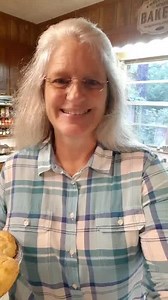 Homemade buttermilk biscuits! 😃 📜Printable Recipe in the comments⬇️ #bread #homemade #madewithlove #madefromscratch #comfortfood #scratchmade #farmhouse #oldfashionedrecipes | South Alabama Cooking