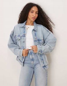Gina Tricot - Oversized denim boyfriend jack in blauw met lichte wassing | ASOS