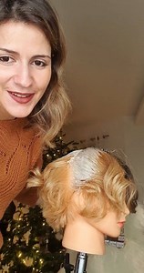 5K views · 72 reactions | Live/ comment réaliser un effet root shadow Envie de découvrir comment créer un effet racine sans créer de transfert de couleur sur vos pointes ? @elodie.comtesse vous montre comment faire avec toutes ses astuces. #schwarzkopf #schwarzkopfprofessionnal #rootshadow #essentiallooks #coach | Schwarzkopf Professional France | Facebook