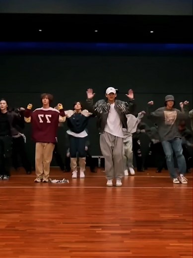 Dance Practice Featuring The Big Boys from Run BTS