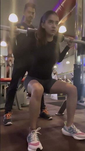 Anushka sen daily exercise routine video 🥰🥰🥰