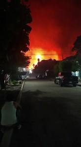#ARRIAGA EN LLAMAS 🔥 En las últimas horas internautas arriaguenses han compartido videos e imágenes de un fuerte incendio forestal en llanuras de este lugar. Cabe destacar que, desde la tarde de hoy habían reportado este incendio pero dadas las condiciones se complicó hasta llegar a esta magnitud. | recordchiapas.mx