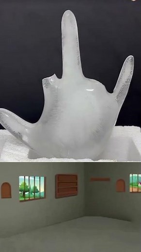 "Ice vs Fire Ball Experiment – Extreme Temperature Clash! 🔥❄️"