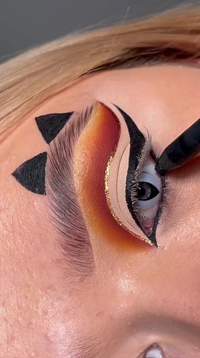 Reply to @bethleigh97_ simple cat look for halloween! what others shall i do?! #halloweenmakeup