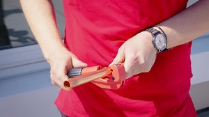  De Tube Cutter 35, buizensnijder voor het werken op moeilijk...