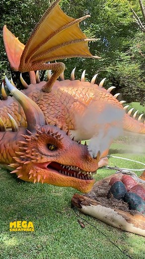Enjoy some school holiday fun at Mega Creatures & Mega Creatures Night Safari with all your favourite dinosaurs, bugs and dragons!🕷️🦖🐍🐝🦋🦕🪺🐲 | Hunter Valley Gardens